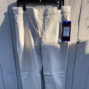 Gloria Vanderbilt Pants - NWT